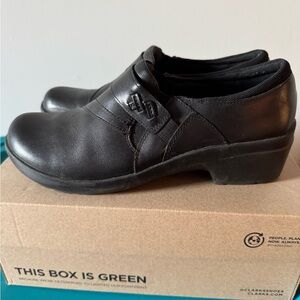 Clarks leather shoes style Angie